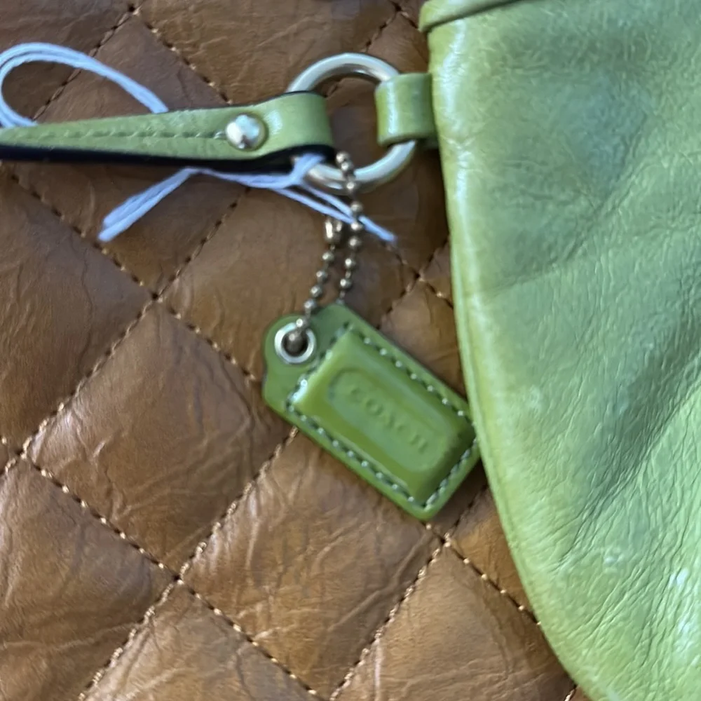 Coach MINT GREEN Pleated Leather Wristlet - Picture 3 of 8
